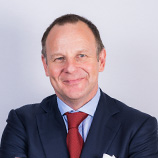 Richard Evans | Chief Marketing Officer | Management Team | Meet The Team | B2BE