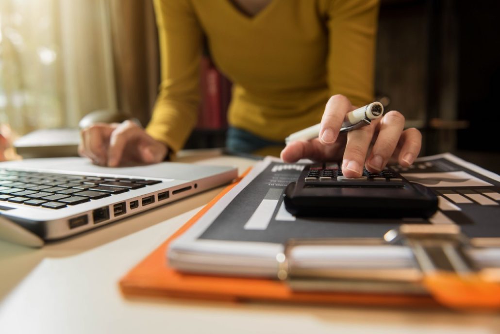 How AP Automation Software Reduces Manual Labour And Errors | B2BE Blog