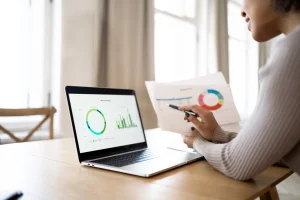 Accounts Payable KPIs | 4 To Track That Matter | B2BE
