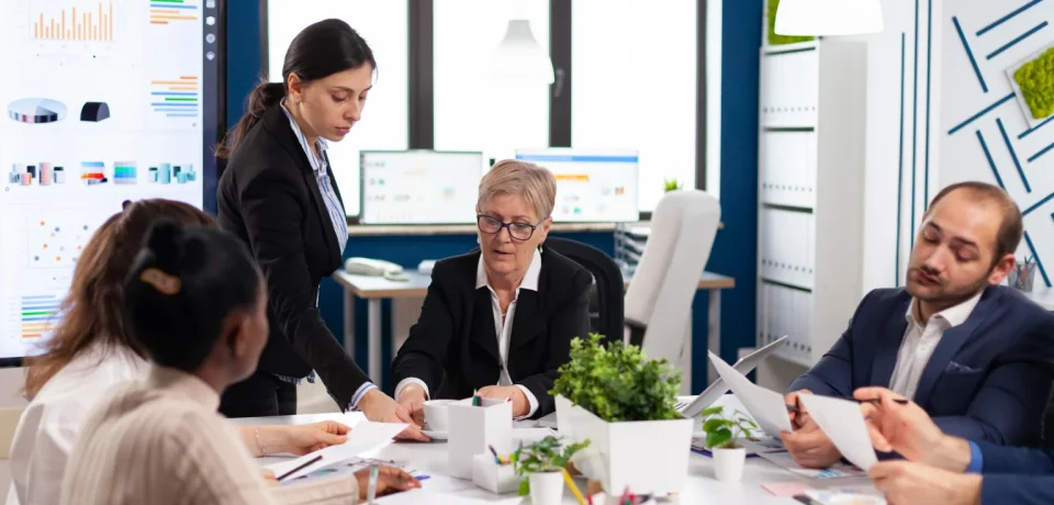 Manage Accounts Receivable | Differences Between AR + AP
