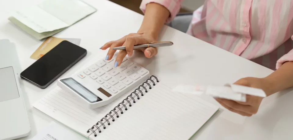 Non-PO-Invoice-What-It-Is-What-Happens-When-Its-Unpaid-B2BE-1536x1024 Non-PO Invoice | What Is It? | What Happens When It's Unpaid?