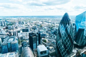 UK 2029 e-Invoicing Mandate: What You Need To Know | B2BE